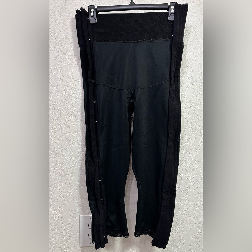 Black below the knee girdle
